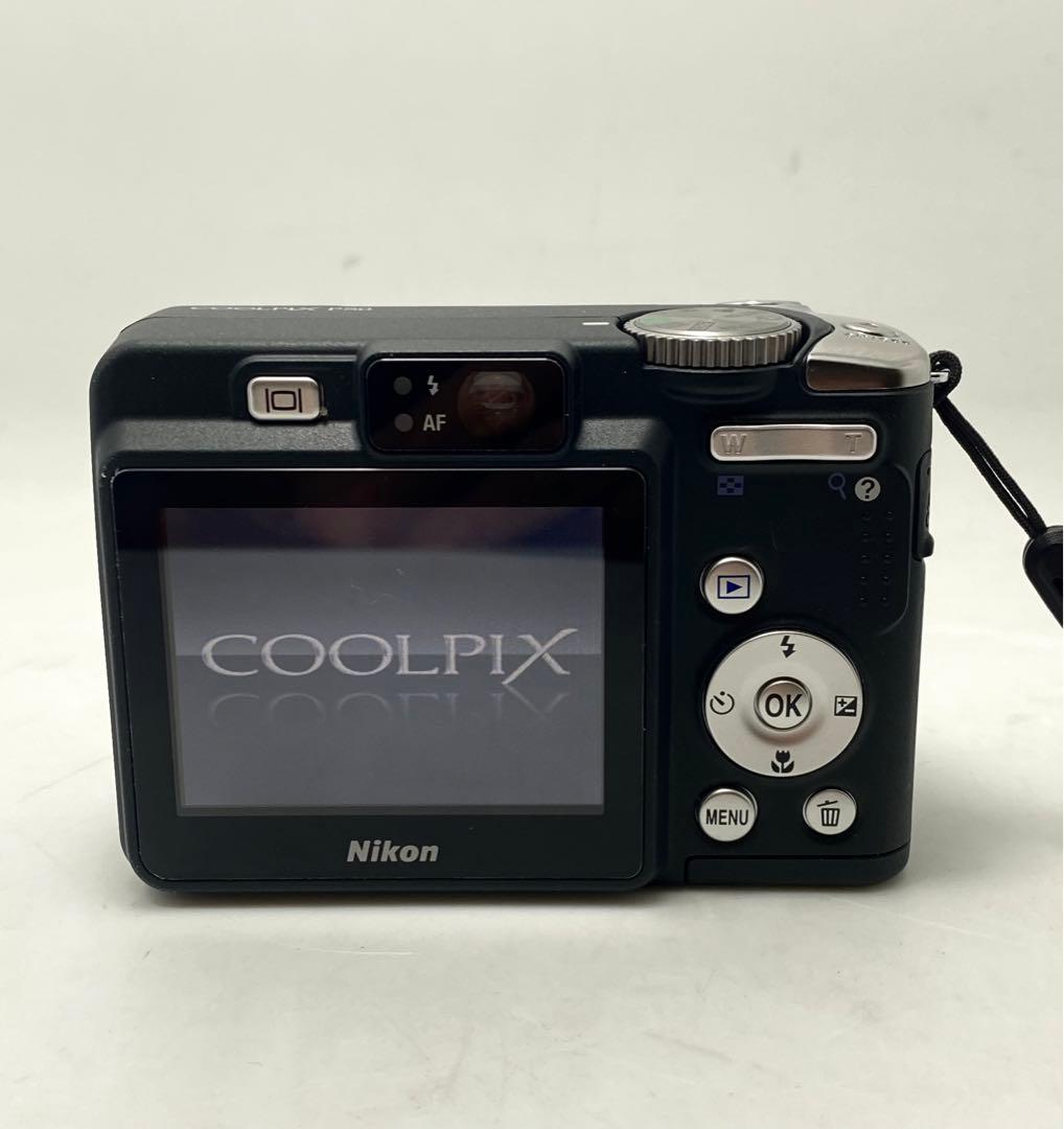 Nikon COOLPIX 8.1MP コンパクトデジタルカメラ／動作確認済