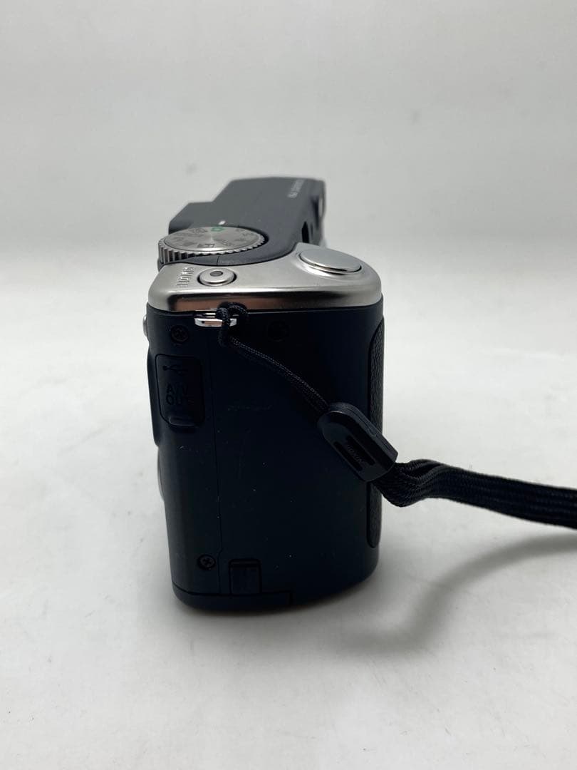 Nikon COOLPIX 8.1MP コンパクトデジタルカメラ／動作確認済