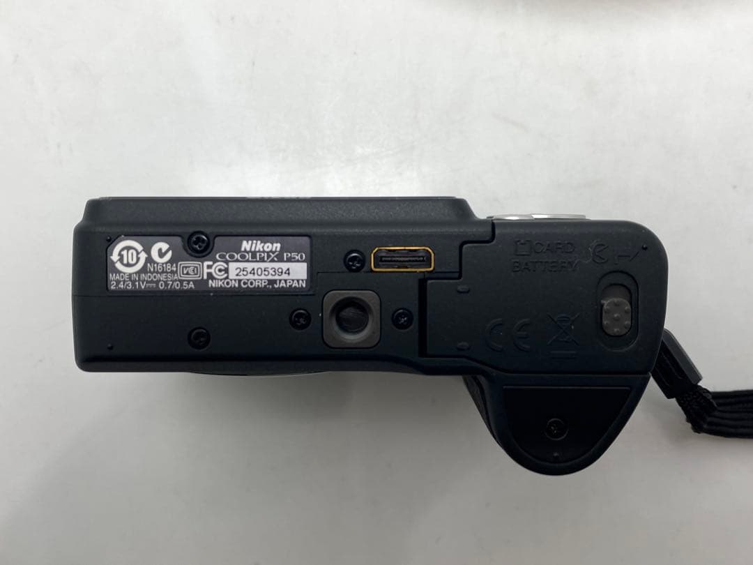 Nikon COOLPIX 8.1MP コンパクトデジタルカメラ／動作確認済