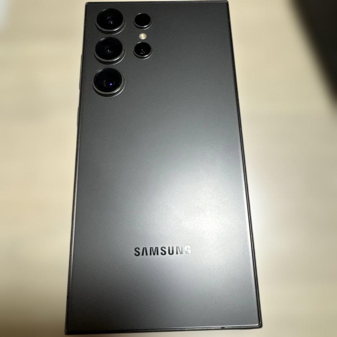 Galaxy S24 Ultra 512GB SIMフリー　海外版