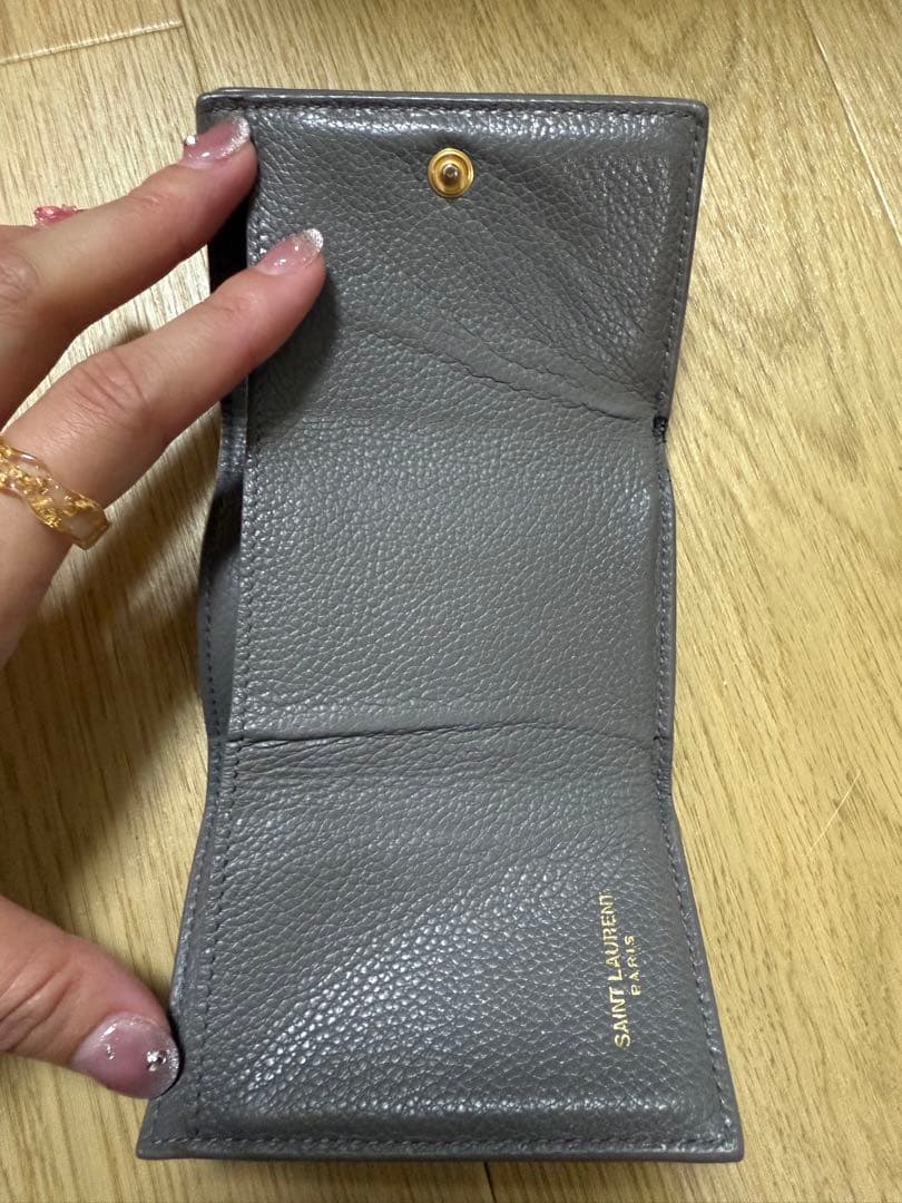 YSL グレー レザー 財布 三つ折財布
