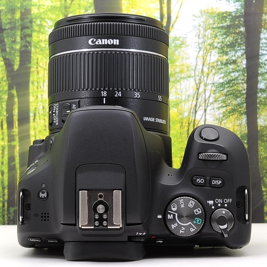 WiFi搭載！キャノン Kiss X9 トリプルセット☆高スペック一眼レフ