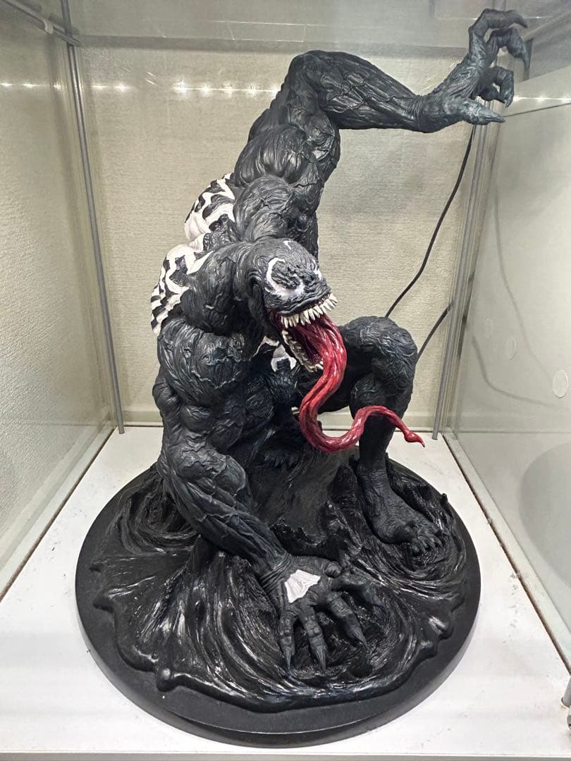 ソフビナル　ヴェノム　フィギュア