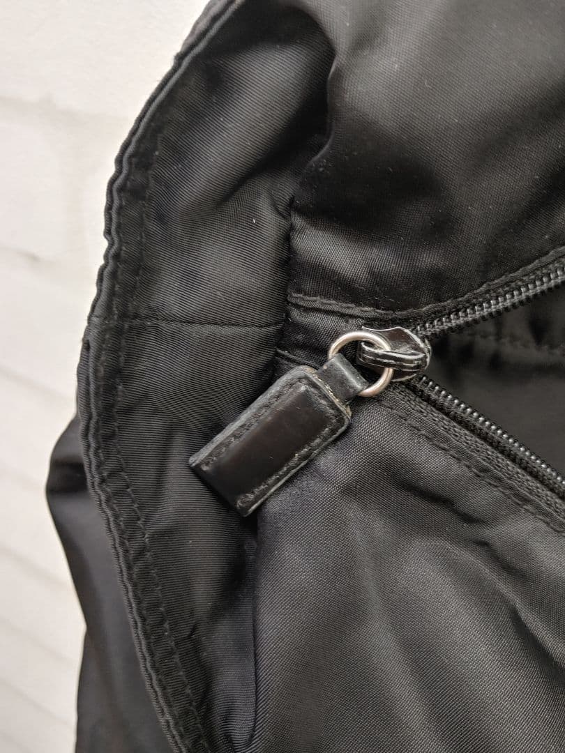 クロボボPRADA　トートバッグ　ハンドバッグ　白タグ　三角ロゴ　ナイロン