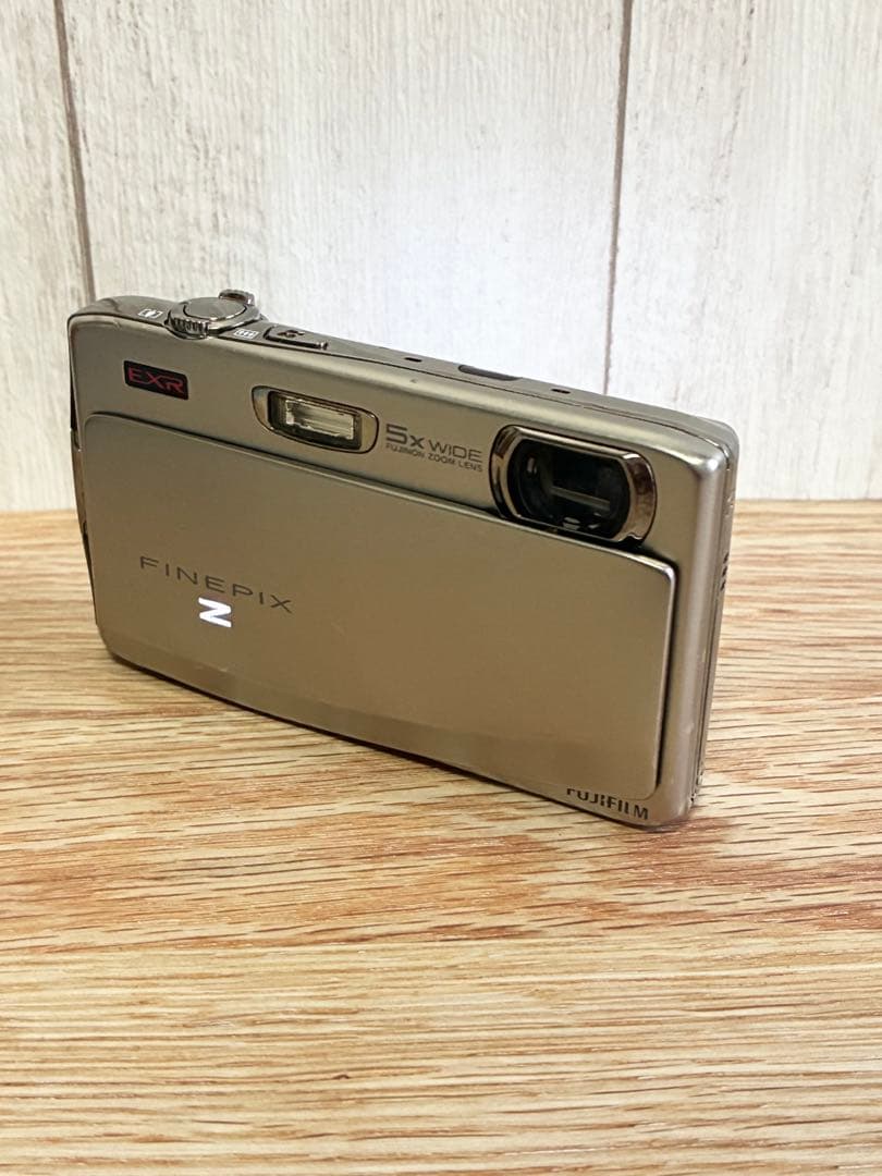 【極美品】 FUJIFILM FinePix Z900EXR デジカメ 動作品