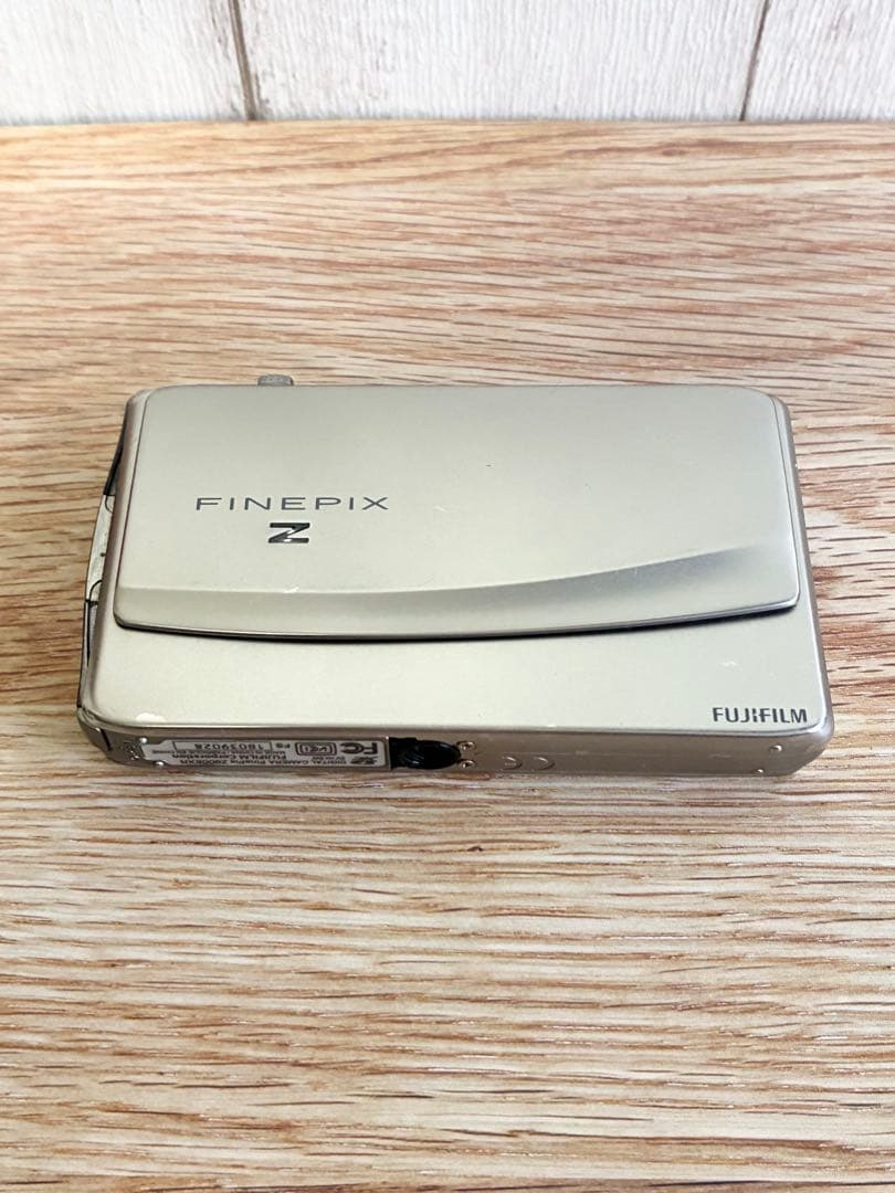 【極美品】 FUJIFILM FinePix Z900EXR デジカメ 動作品