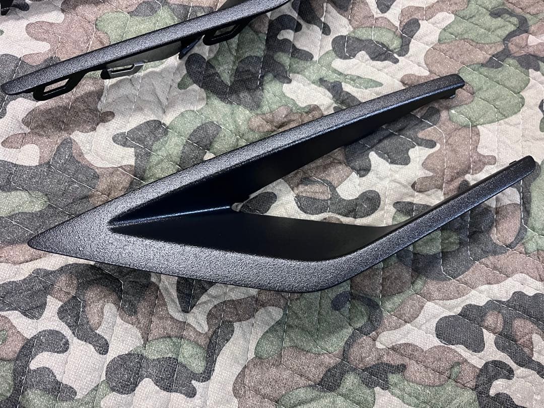 ともみ　デリカD5 フォグベゼル