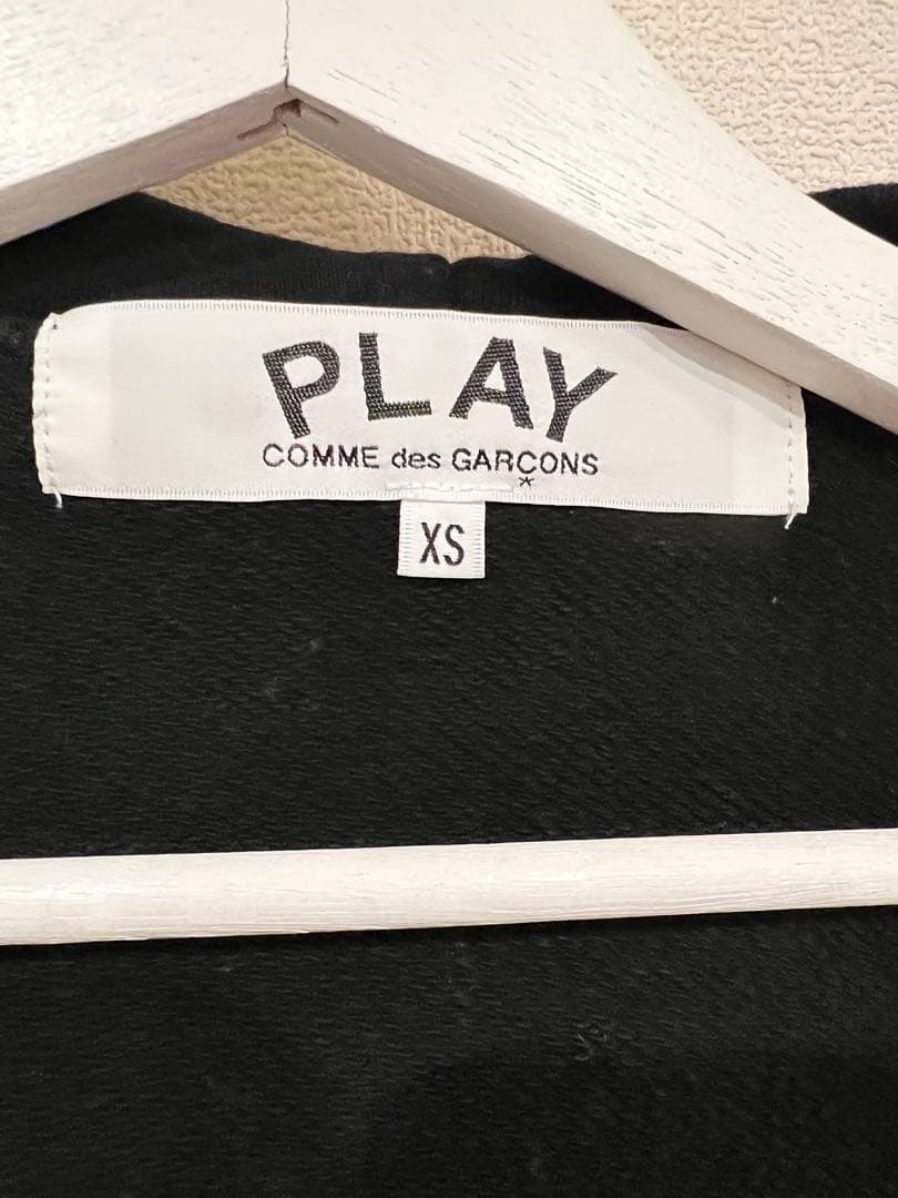 プレイ・コムデギャルソン　ダブルレッドハートジップアップフーディー