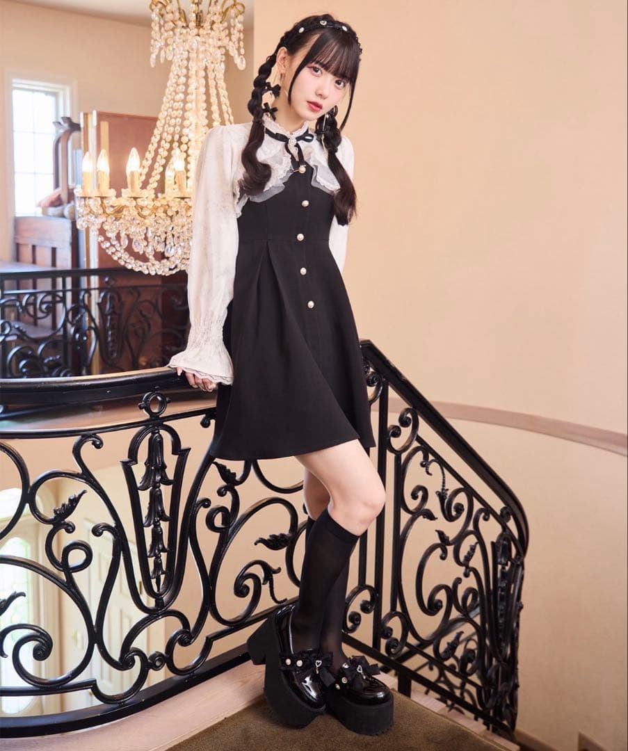 花柄シアーラッフルワンピース