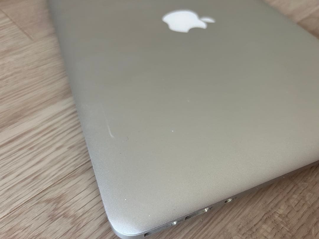 MacBook Air 13インチ（A1466/2013年モデル）初期設定済み