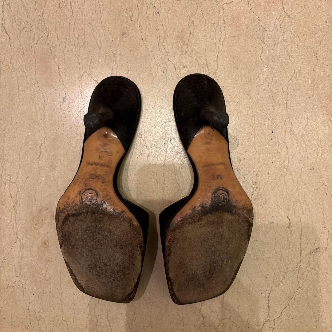 CHANEL ニュートラベルライン ミュール 金ココマーク 黒