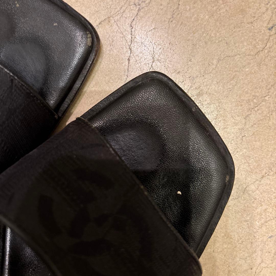 CHANEL ニュートラベルライン ミュール 金ココマーク 黒