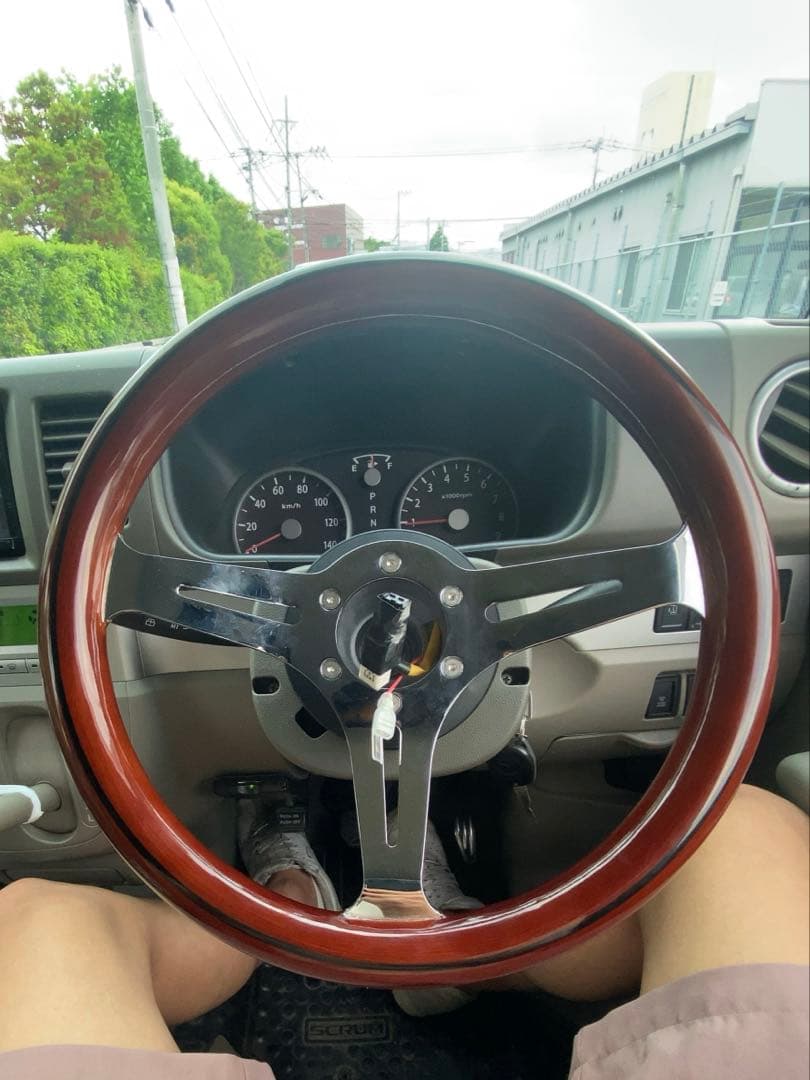 ウッドステアリング　da64w ステアリングボス付き 33φ 即購入可能。