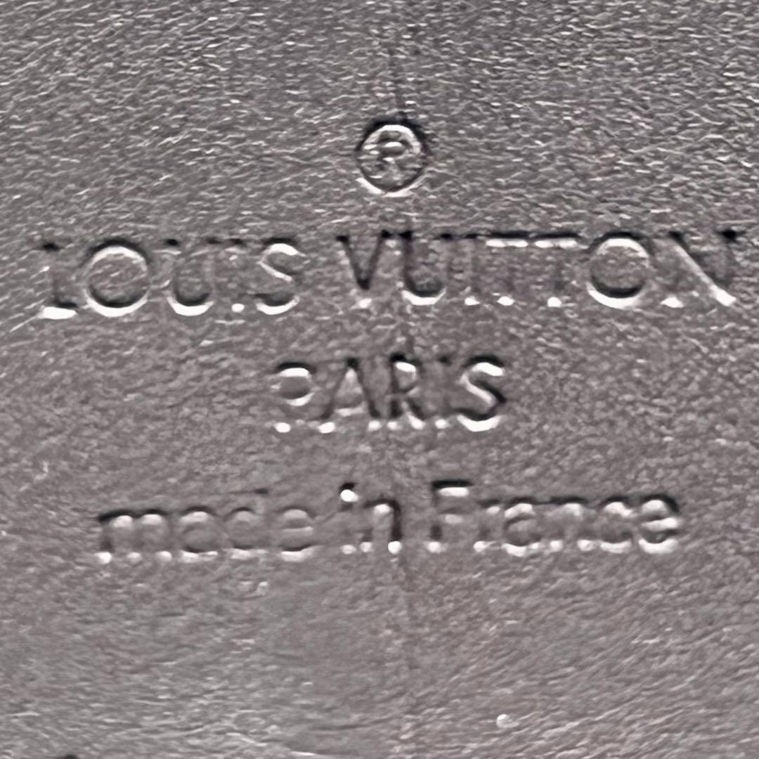 ルイヴィトン ヴェルニ アマラント ジッピーウォレット M93522 モノグラム