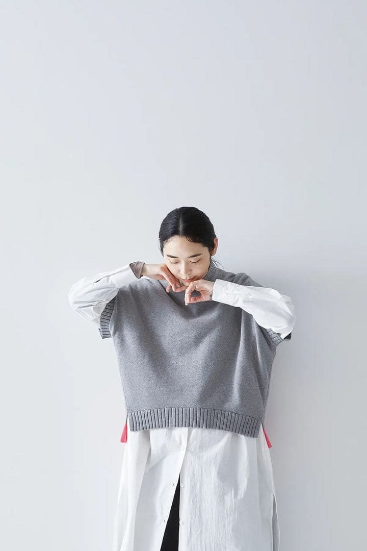 アトリエナルセ　ニットベスト　ネストローブ　fofofofa ホームスパン