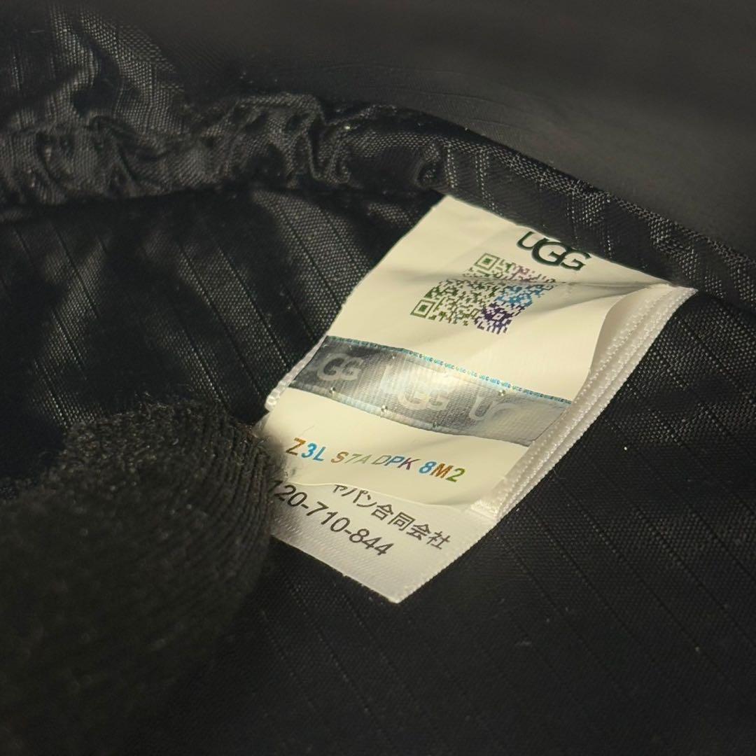 アグ　ナシャ　ベルトバッグ　クリア　ファーブラック　ボディバッグウエストポーチ.