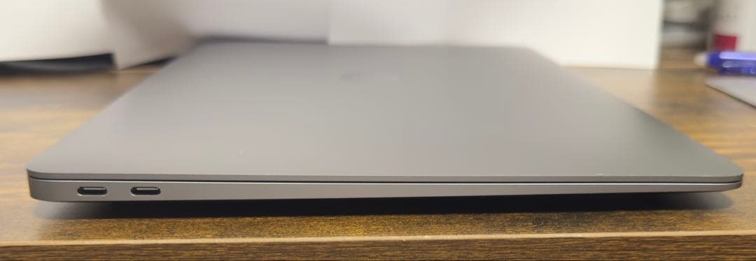 MacBook Air M1 13インチ