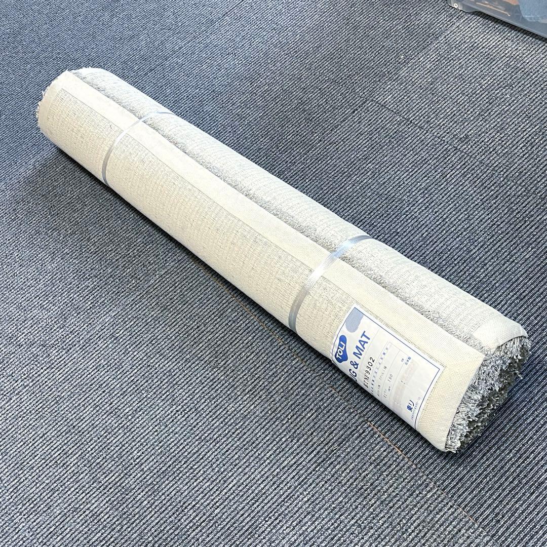 【新品・未使用】東リ　ラグ　マット　110×180cm BTNF9302