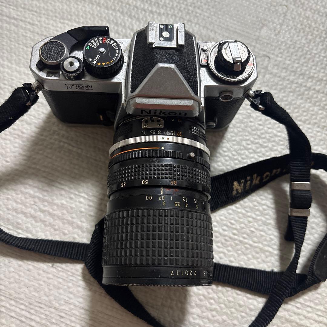 Nikon FE2 フィルム一眼レフカメラ ズームレンズ付き
