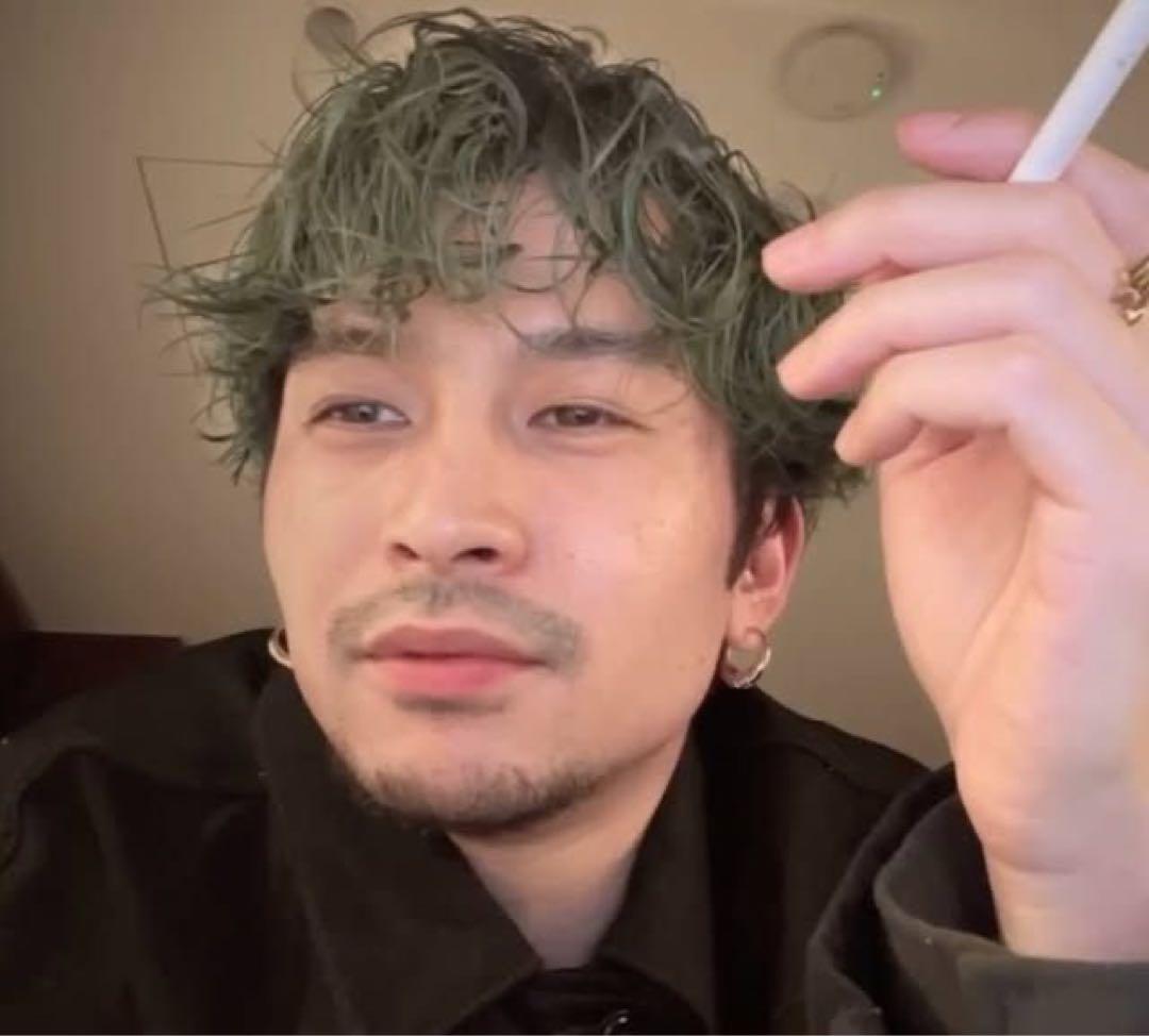 常田大希 ピアス　18k ゴールドメッキ　ゴールド　フープピアス　ムーン　両耳