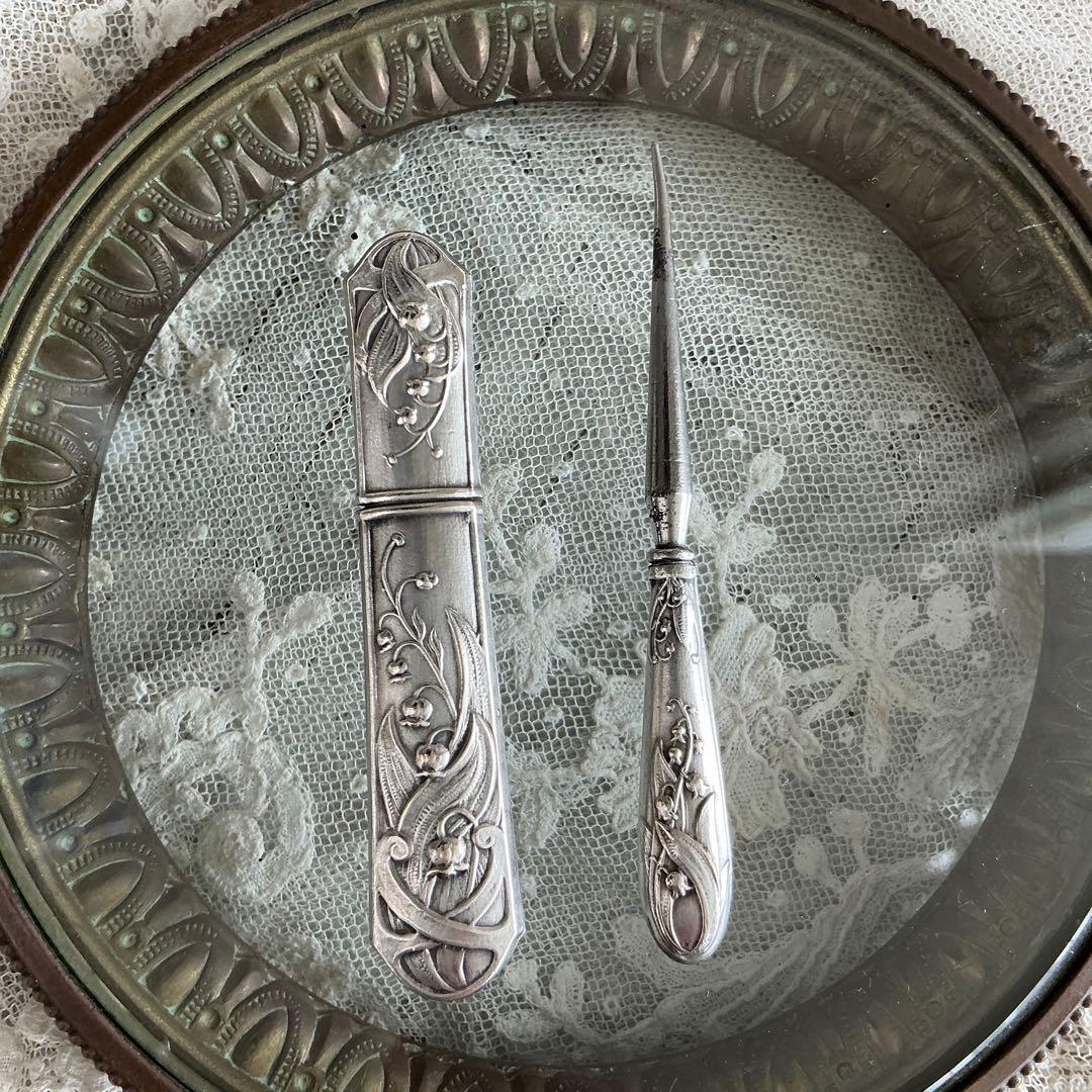 フランスアンティーク　すずらん　ニードルケース＆目打ち　シルバープレート　鈴蘭