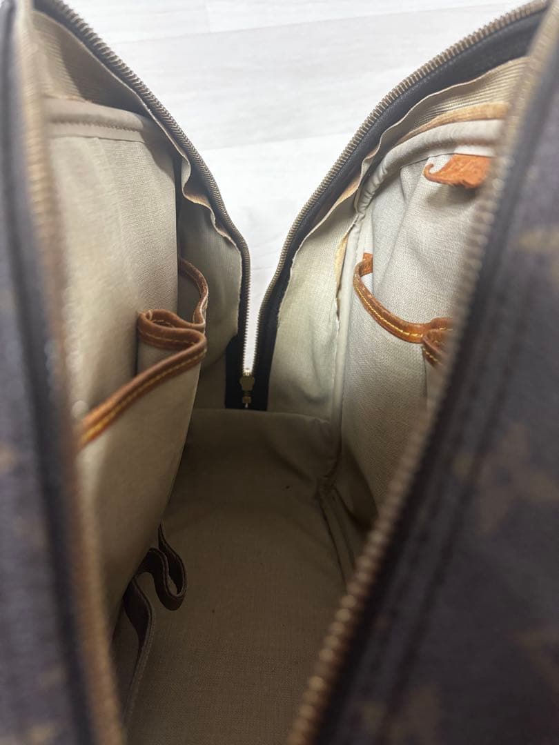 Louis Vuitton ルイヴィトン モノグラム ドーヴィル