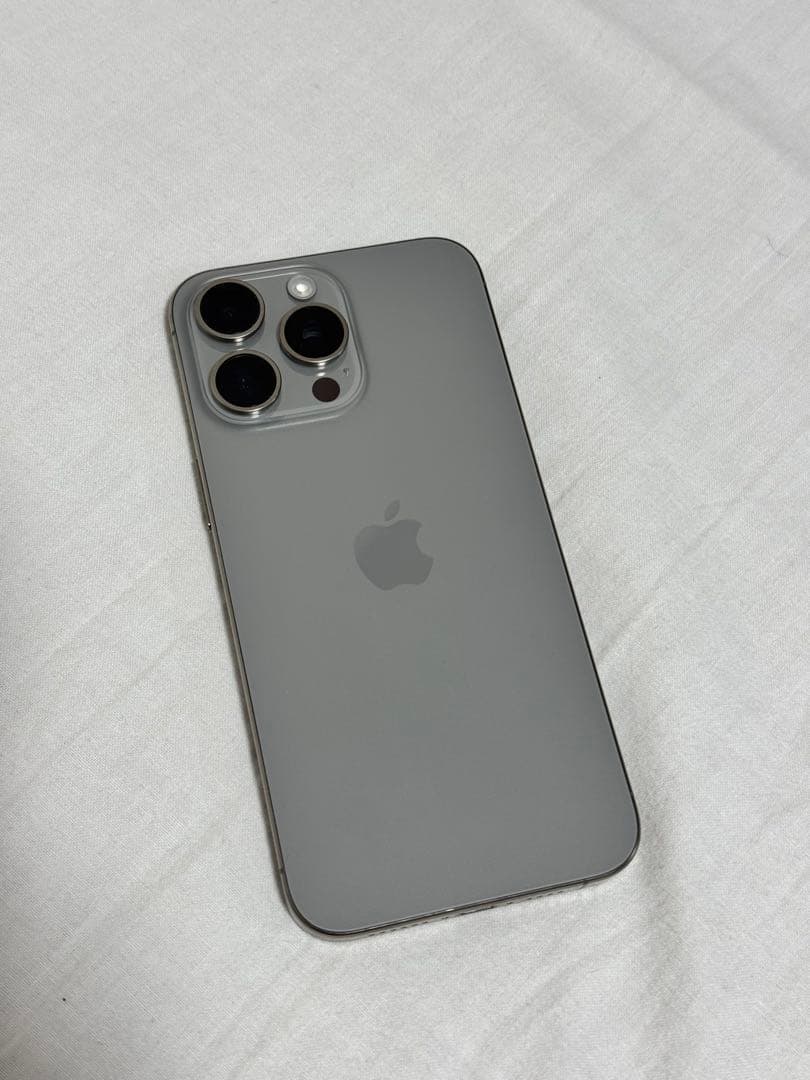 Apple iPhone 15 Pro Max 256gb バッテリー100%