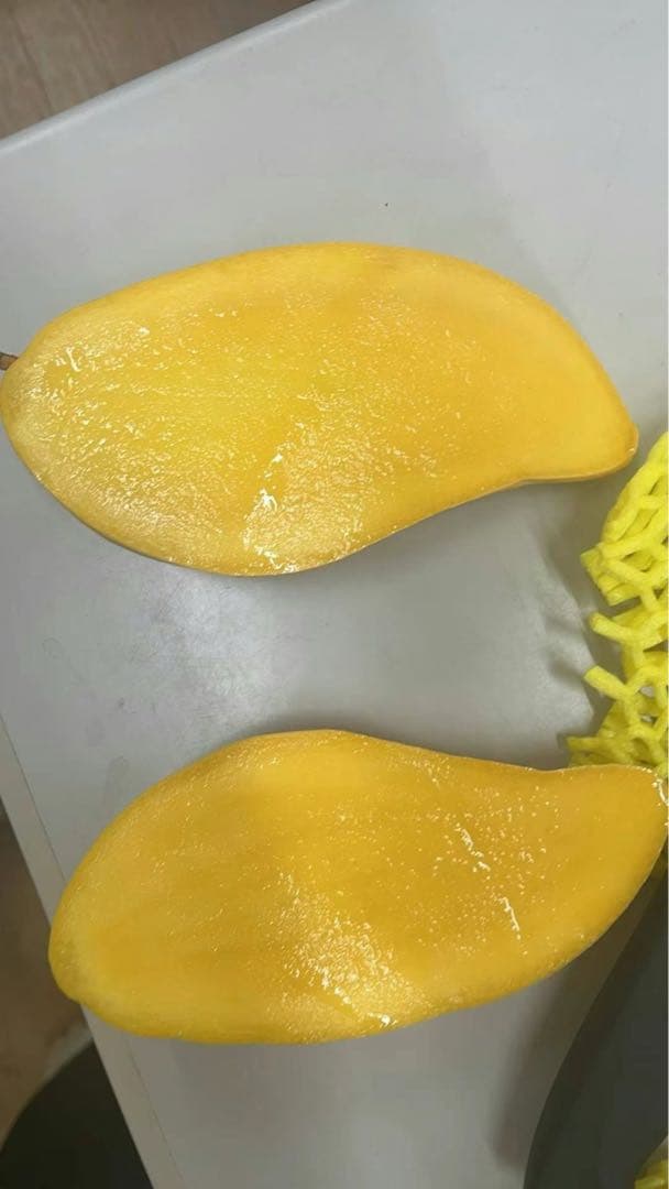 超甘〜いマンゴー　一箱