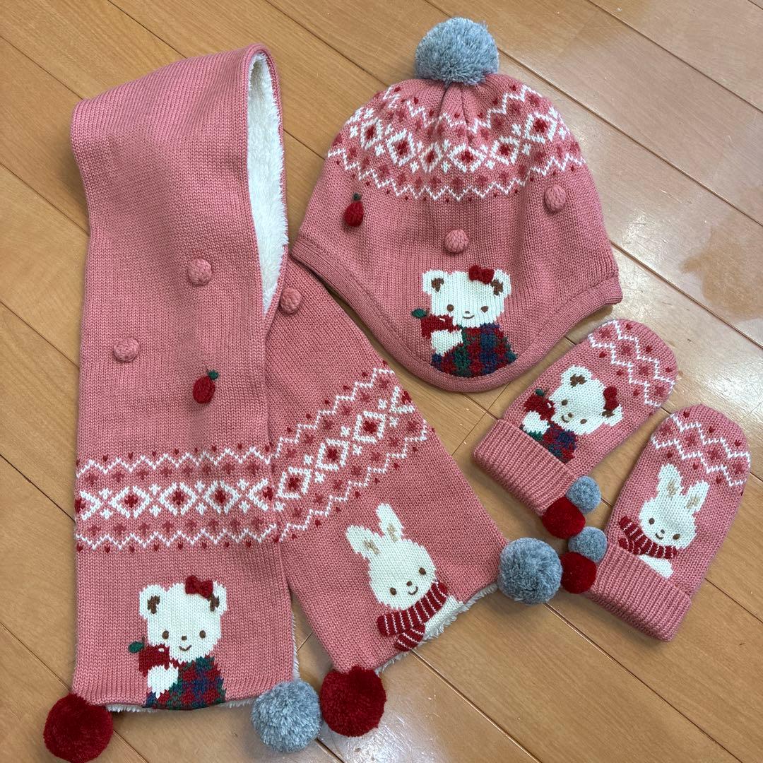 美品　ファミリア　マフラー帽子手袋セット　90-120 3-5歳のお子様に