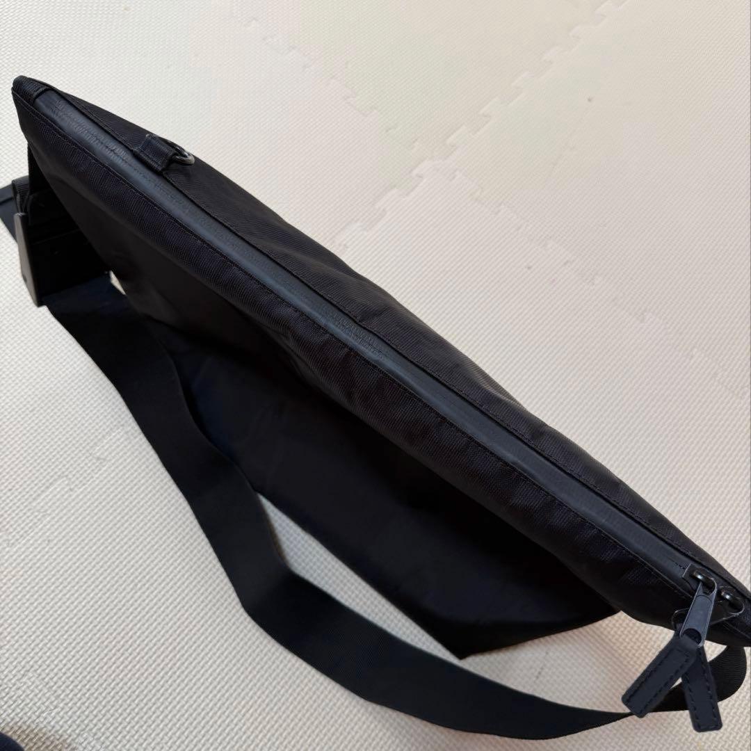 【使用1回のみ】NYLON MESSENGER BAG(M) meltum