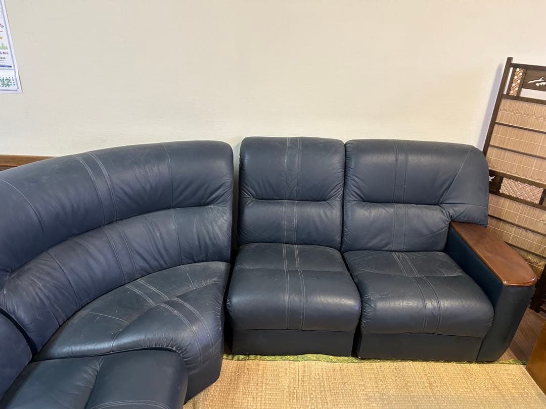 く*う様 ダークブルー レザー コーナーソファ