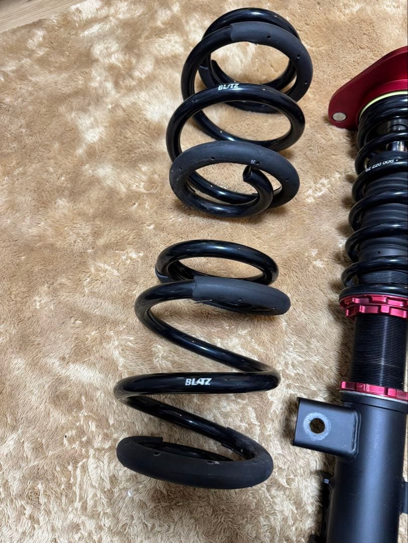 30ヴェルファイア　ブリッツ車高調