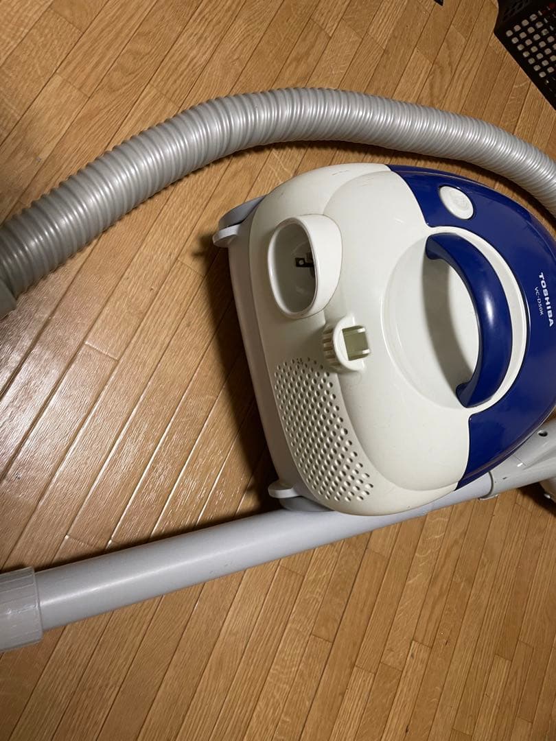 TOSHIBA VC-D50K キャニスター　掃除機