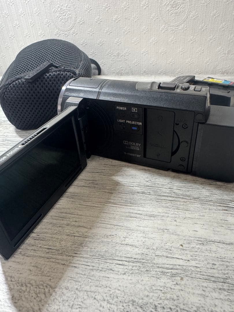 SONYビデオカメラ　HDR-PJ590 広角26.8mm 内蔵プロジェクター