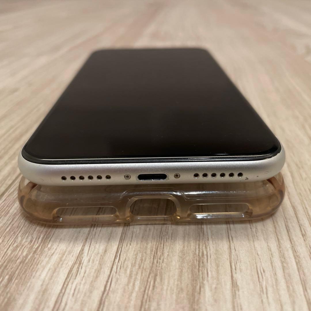 iPhone XR 64GB 本体