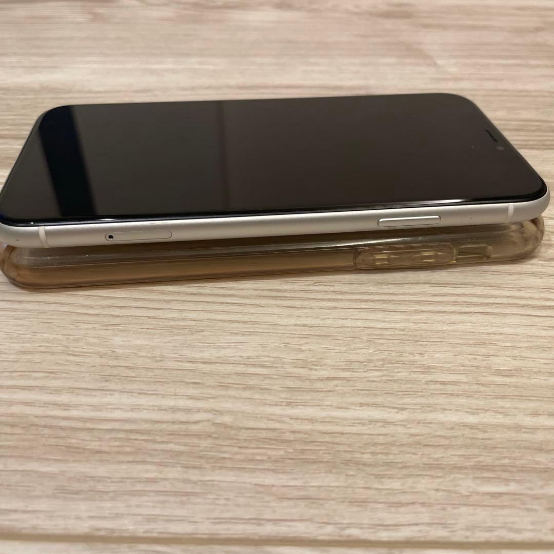 iPhone XR 64GB 本体