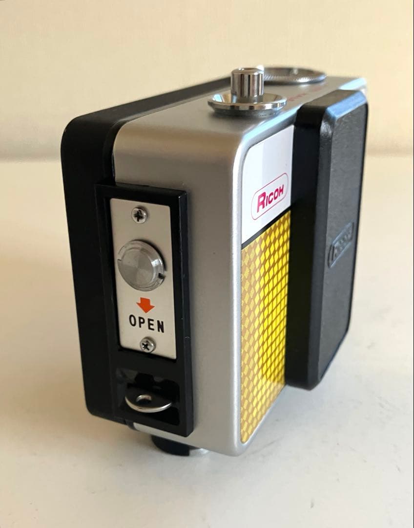 RICOH AUTO HALF E オートハーフ　希少色　イエロー　超美品