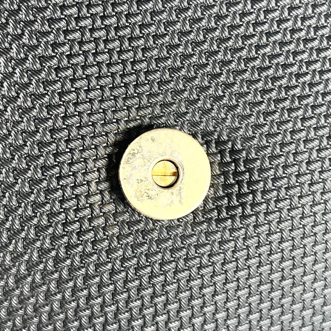 【美品】Yves Saint Laurent カサンドラロゴ　クラッチバッグ