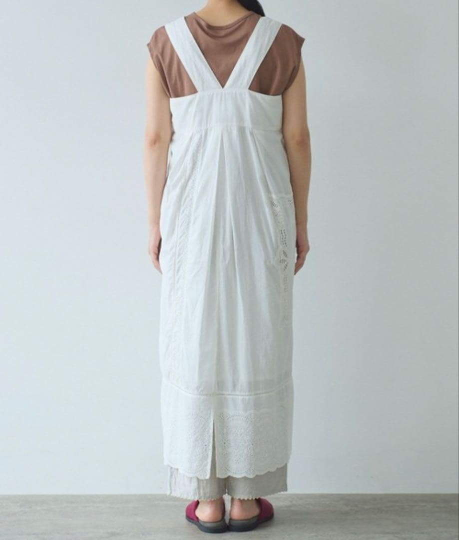 yuni ユニ カットワーク刺繍 ジャンパースカート ホワイト
