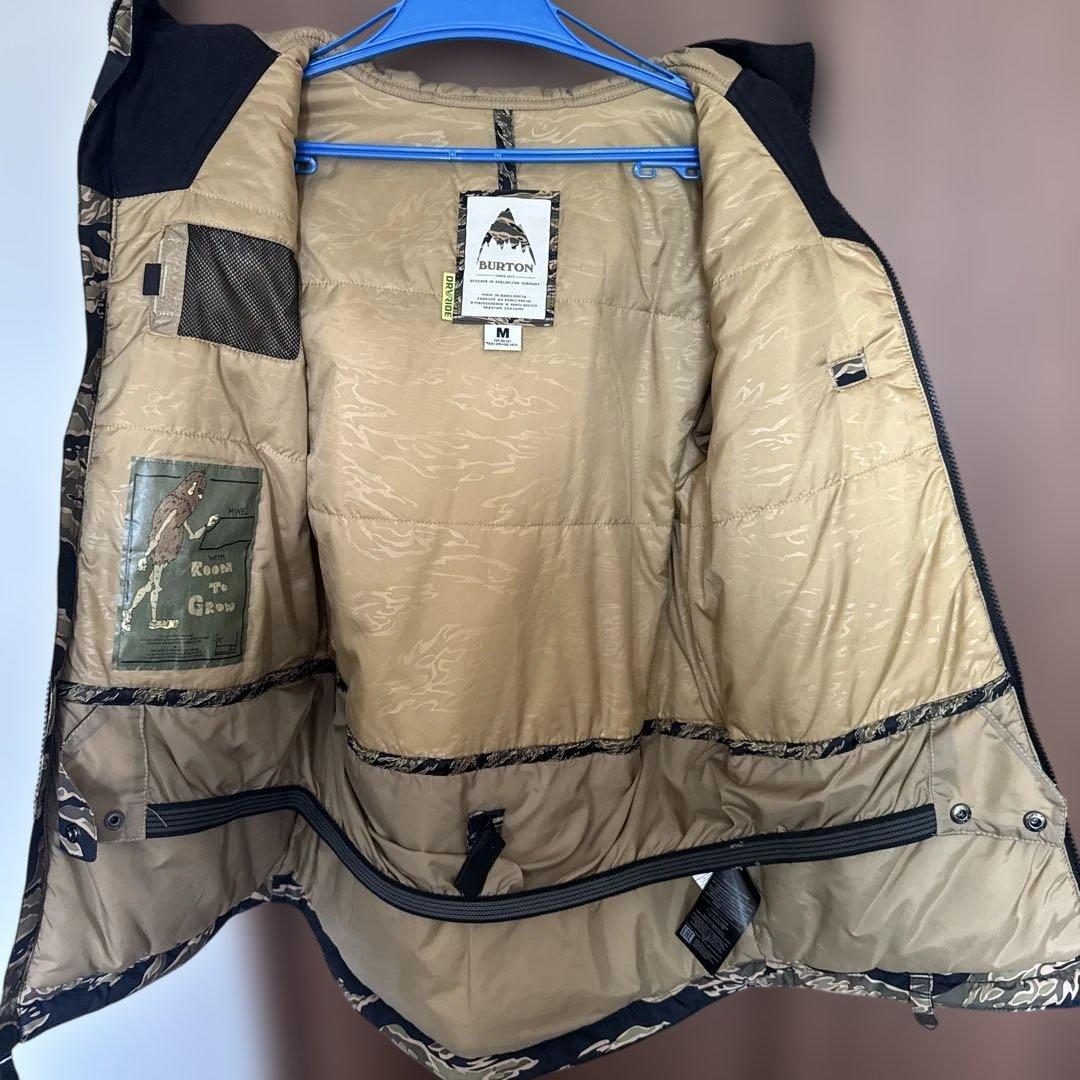 Burton 迷彩柄 フード付きスノーボードウェアMサイズ