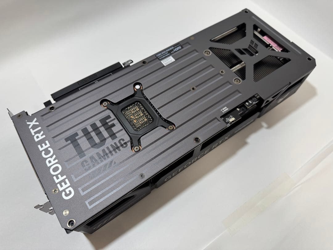 【GPU】ASUS TUF RTX 5070 Ti 16G【中古】