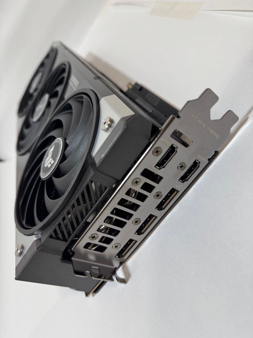 【GPU】ASUS TUF RTX 5070 Ti 16G【中古】