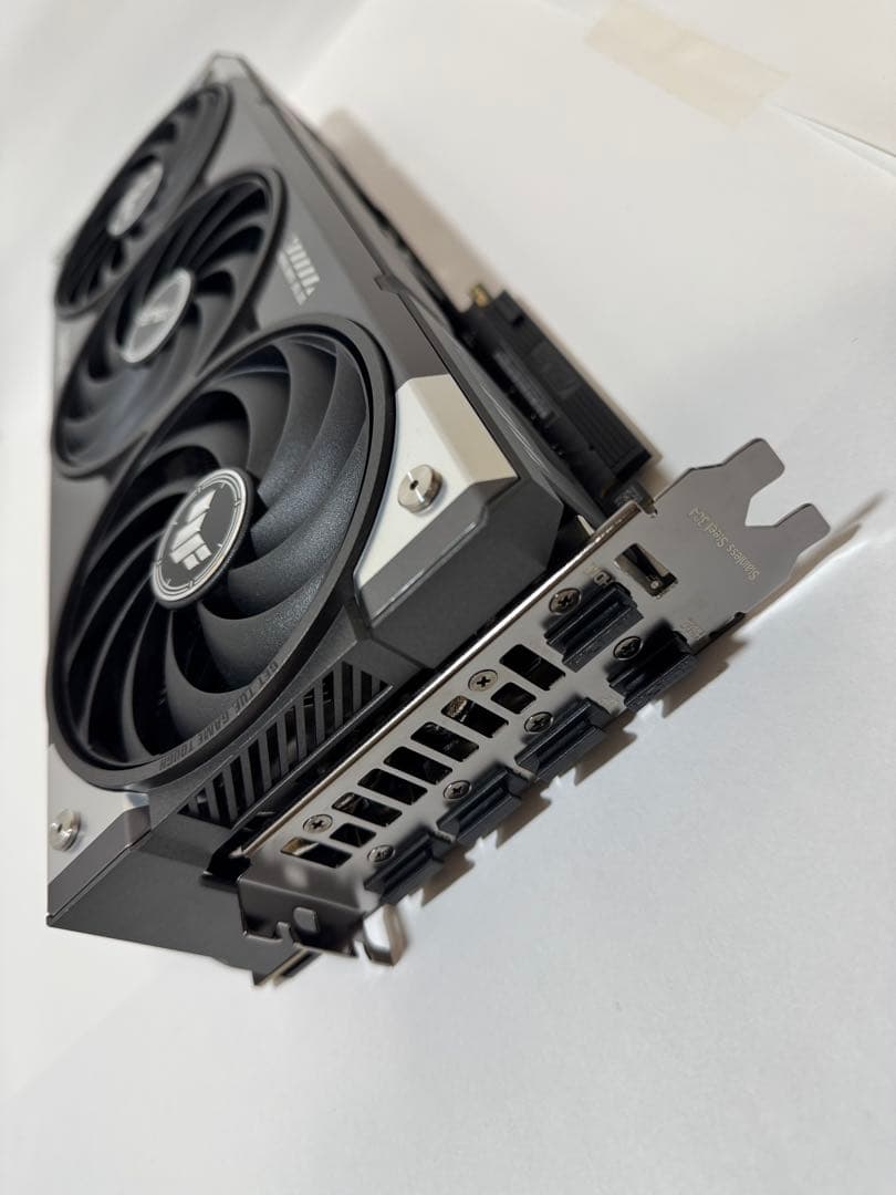 【GPU】ASUS TUF RTX 5070 Ti 16G【中古】
