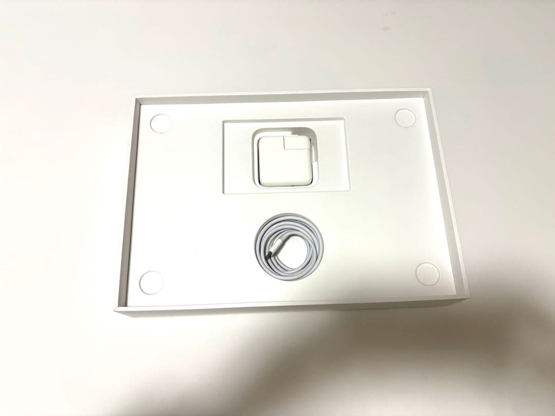 〔美品〕M1 MacBook Air 2020 SSD1TB メモリ16GB