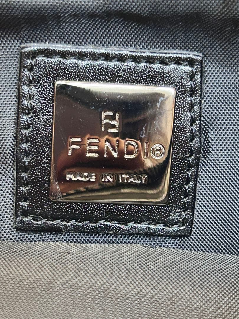 B12-73 FENDI フェンディ ズッキーニ アクセサリーポーチ 黒