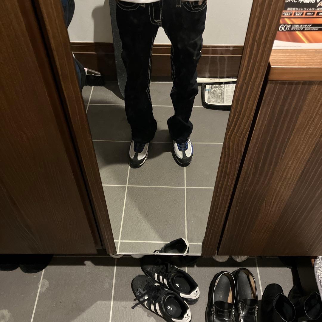 True religionフレアデニム