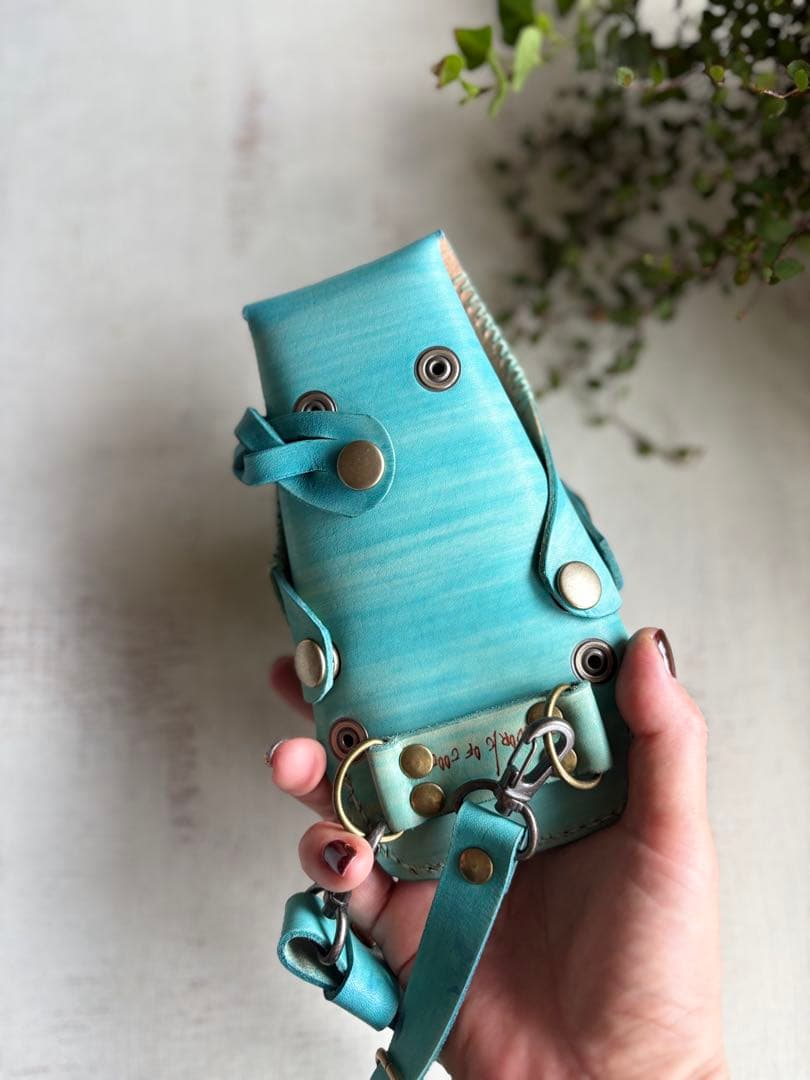 maiちゃん 手染めミント、蝶型押しミントグリーンのシザーケース