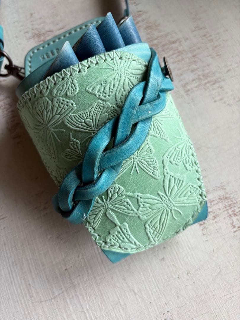 maiちゃん 手染めミント、蝶型押しミントグリーンのシザーケース