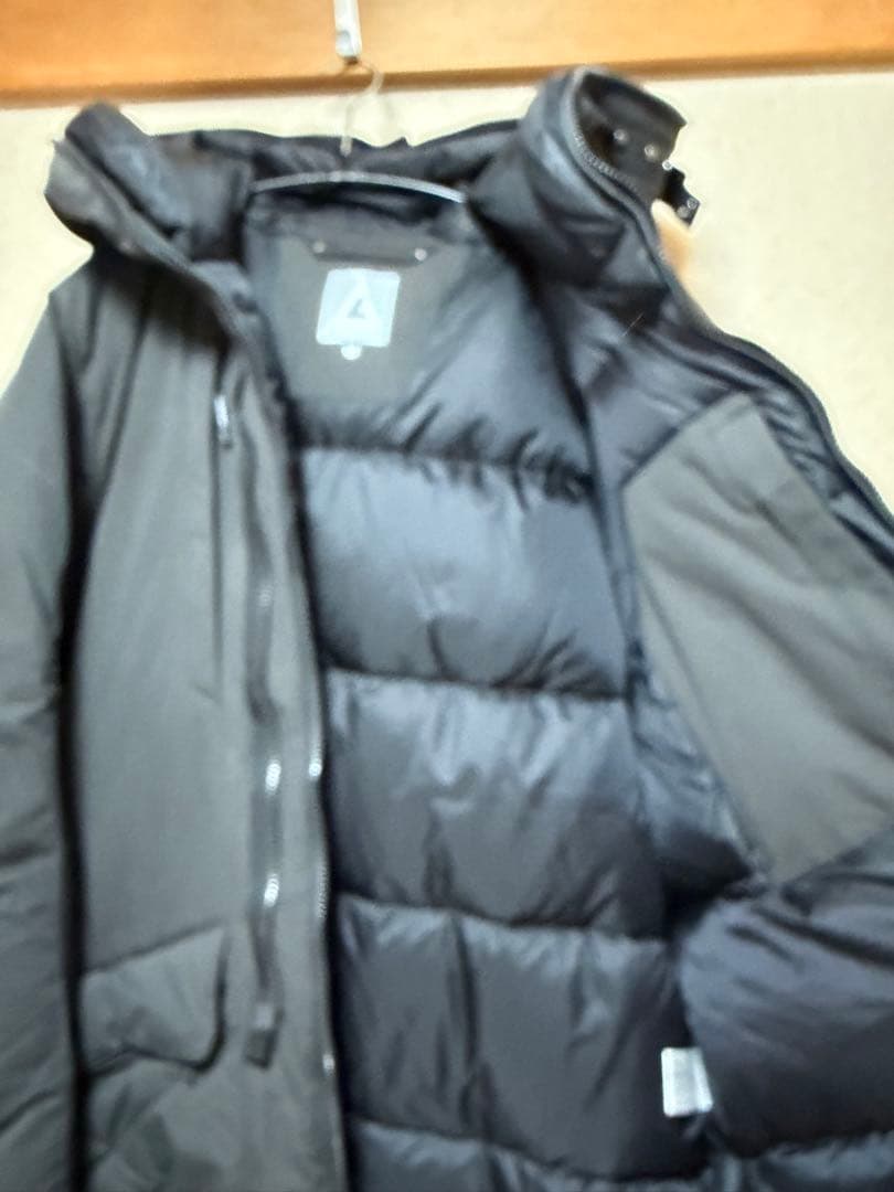 ROGEREGGER ロジャーエーガー　ダウンジャケット