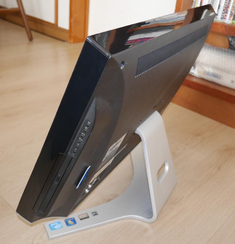 TOSHIBA D711 21.5インチ 液晶一体型AV デスクトップPC